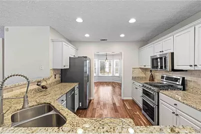 2152 Marne Glen NW, Kennesaw, GA 30152 - Photo 14