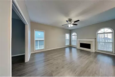 1717 Victoria Way NW, Kennesaw, GA 30152 - Photo 2