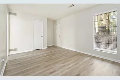 5774 Taffeta Court, Lithonia, GA 30058 - Photo 4