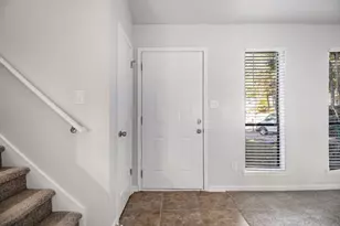 1169 Oaks Pl, Stone Mountain, GA 30083 - Photo 6