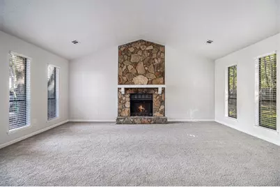 1169 Oaks Place, Stone Mountain, GA 30083 - Photo 8