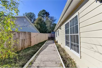 1980 Champions Parkway, Lawrenceville, GA 30044 - Photo 32