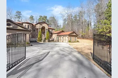 1416 Walcutts Way NW, Marietta, GA 30064 - Photo 4