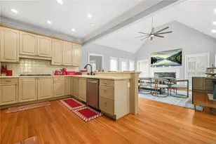 9800 Foxworth Dr, Alpharetta, GA 30022 - Photo 12