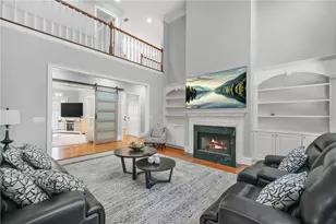 9800 Foxworth Dr, Alpharetta, GA 30022 - Photo 8