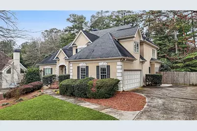 9800 Foxworth Drive, Alpharetta, GA 30022 - Photo 2