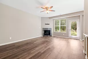 1010 Valley Rock Dr, Lithonia, GA 30058 - Photo 6