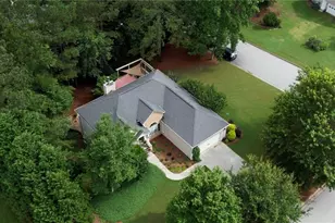 1248 Rockview Ct, Loganville, GA 30052 - Photo 2