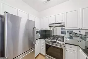 4252 River Green Dr NW, Atlanta, GA 30327 - Photo 14