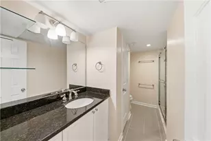 4252 River Green Dr NW, Atlanta, GA 30327 - Photo 16