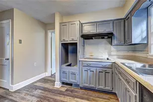 3177 Harris Dr, East Point, GA 30344 - Photo 20