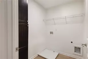 1571 Trailview Way NE, Atlanta, GA 30329 - Photo 24