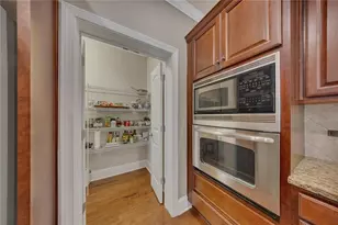 246 Somerset Cir, Woodstock, GA 30189 - Photo 16