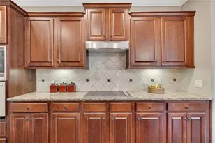 246 Somerset Cir, Woodstock, GA 30189 - Photo 14