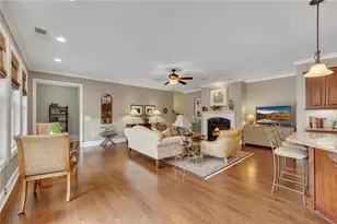 246 Somerset Cir, Woodstock, GA 30189 - Photo 18