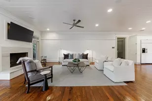 4500 Powers Ferry Rd, Atlanta, GA 30327 - Photo 32