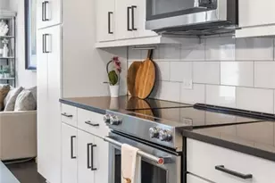 1050 Stacks Ave SE, Atlanta, GA 30315 - Photo 4