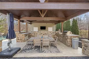 407 Maple Ridge Ct, Cumming, GA 30028 - Photo 42