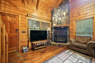 425 River Bend Ct, Ellijay, GA 30540 - Photo 10