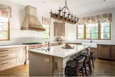 3118 W Roxboro Road NE, Atlanta, GA 30324 - Photo 26