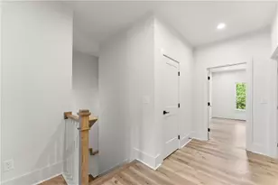 380 Forrest Ave, Gainesville, GA 30501 - Photo 16