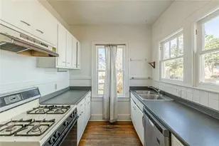 2852 Kimmeridge Dr, East Point, GA 30344 - Photo 16