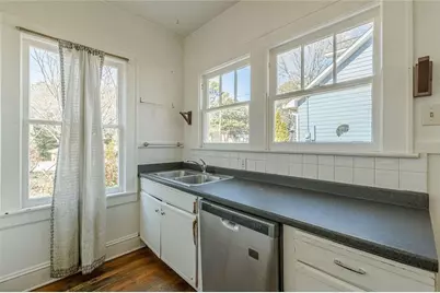 2852 Kimmeridge Drive, East Point, GA 30344 - Photo 18