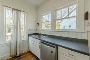 2852 Kimmeridge Dr, East Point, GA 30344 - Photo 18