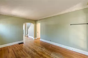 2852 Kimmeridge Dr, East Point, GA 30344 - Photo 8