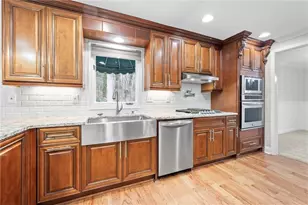 4947 Castlewood Dr SW, Lilburn, GA 30047 - Photo 14