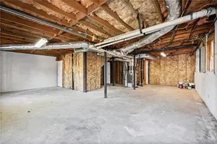 4947 Castlewood Dr SW, Lilburn, GA 30047 - Photo 52