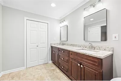 4947 Castlewood Drive SW, Lilburn, GA 30047 - Photo 30