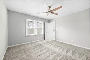 4947 Castlewood Dr SW, Lilburn, GA 30047 - Photo 40