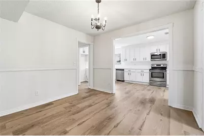 5001 Hickory Oak Court, Stone Mountain, GA 30088 - Photo 8