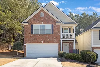 642 Lakes Circle, Lithonia, GA 30058 - Photo 1