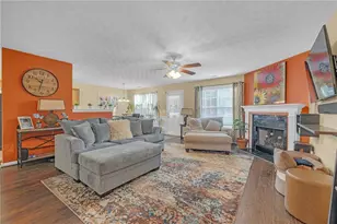 642 Lakes Cir, Lithonia, GA 30058 - Photo 6