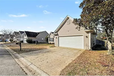 310 Turtle Pointe Drive, Carrollton, GA 30116 - Photo 2