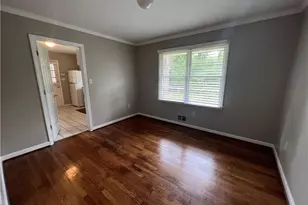 1369 Longview Dr, Gainesville, GA 30501 - Photo 4