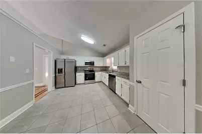 3676 Victoria Drive, Buford, GA 30519 - Photo 4