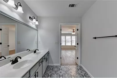 5525 Summer Creek Court, Sugar Hill, GA 30518 - Photo 48