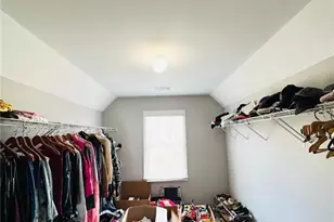 7437 Fireside Ln, Flowery Branch, GA 30542 - Photo 12