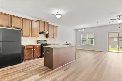 1931 Old Dogwood, Jonesboro, GA 30238 - Photo 4