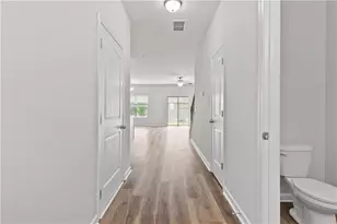 1931 Old Dogwood, Jonesboro, GA 30238 - Photo 12