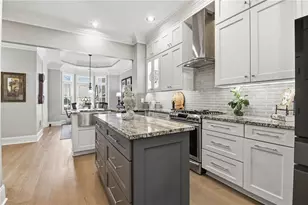 8630 Parker Pl, Roswell, GA 30076 - Photo 12