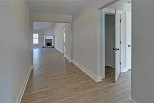 310 Park Pl Dr, Lavonia, GA 30553 - Photo 6