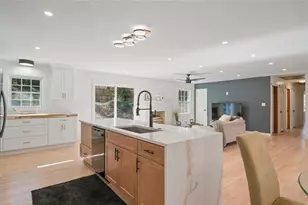 3390 Cedar Island Dr, Atlanta, GA 30311 - Photo 2