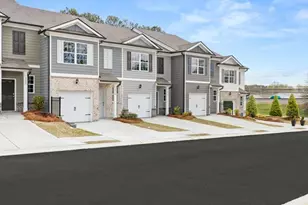 2004 Roseleigh Dr, Douglasville, GA 30134 - Photo 2