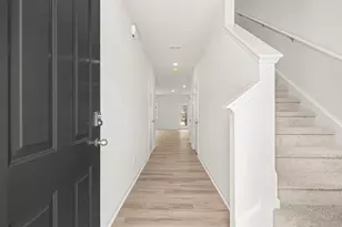 2006 Roseleigh Dr, Douglasville, GA 30134 - Photo 2