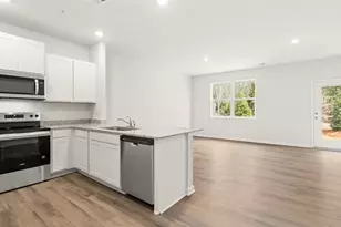 2010 Roseleigh Dr, Douglasville, GA 30134 - Photo 4