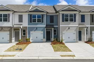 2012 Roseleigh Dr, Douglasville, GA 30134 - Photo 1